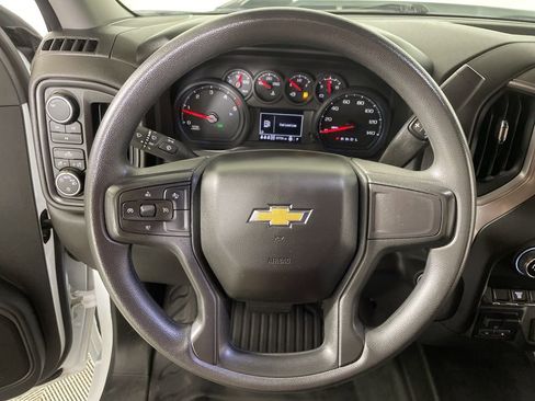 Used 2025 Chevrolet Silverado 3500 W/T image 12