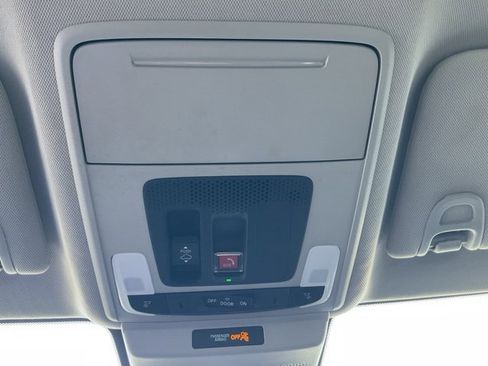 Used 2023 Honda Accord EX image 18