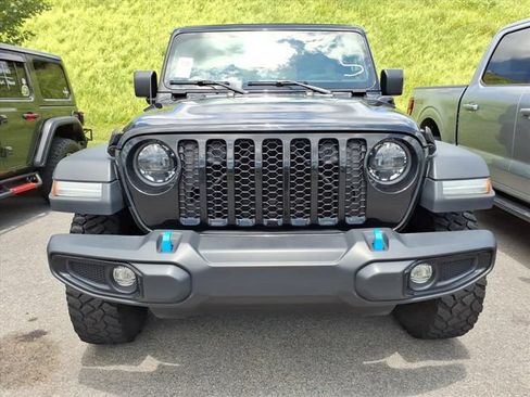 Used 2023 Jeep Wrangler Unlimited w/ Sun & Screen Package AWD/4WD image 12