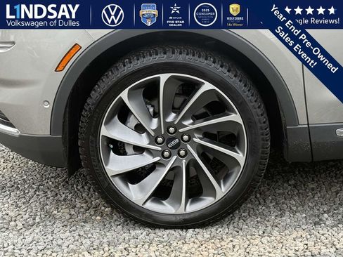 Used 2023 Lincoln Nautilus Reserve w/ Equipment Group 201A image 8