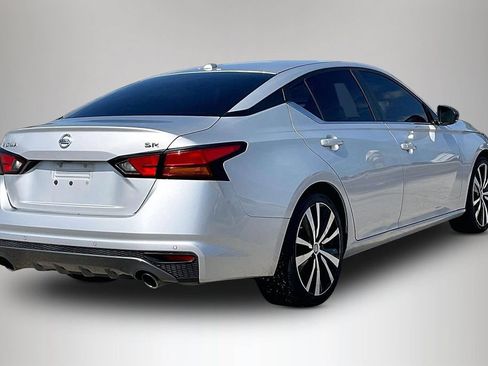Used 2020 Nissan Altima 2.5 SR FWD image 5