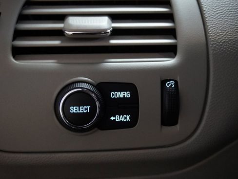 Used 2014 Chevrolet Volt Premium w/ Premium Trim Package image 17