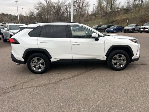 Used 2025 Toyota RAV4 XLE image 6