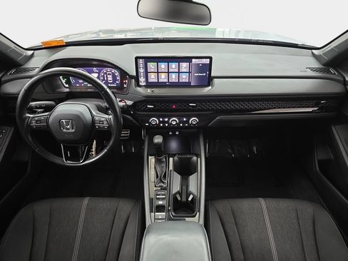 Used 2023 Honda Accord Sport image 12