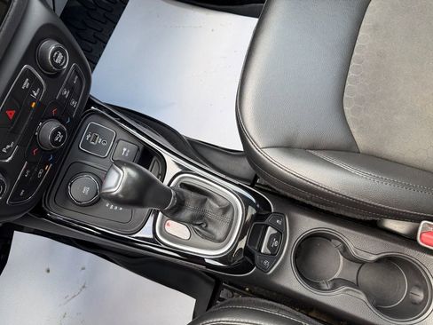 Used 2020 Jeep Compass Latitude image 24