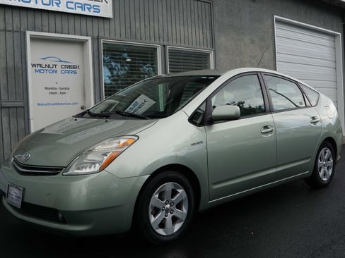 Used 2009 Toyota Prius STANDARD HATCHBACK 4D image 4