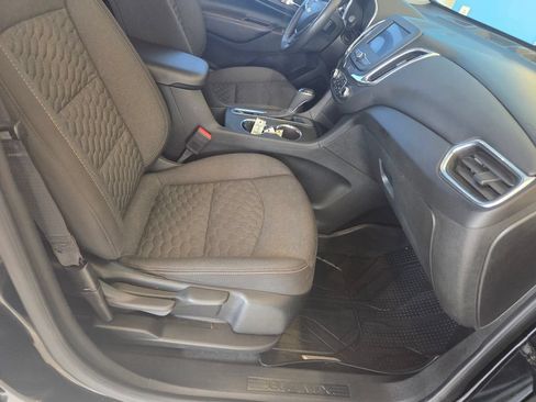 Used 2020 Chevrolet Equinox LT w/ Driver Convenience Package FWD image 22