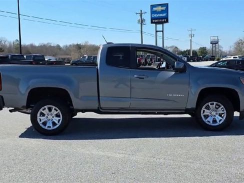 Used 2021 Chevrolet Colorado LT w/ LT Convenience Package image 9