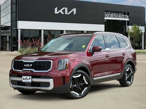 Certified 2024 Kia Telluride EX w/ EX Captain's Chair Package FWD image 1