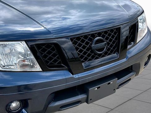 Used 2020 Nissan Frontier SV w/ Midnight Edition Floor Mats AWD/4WD image 29