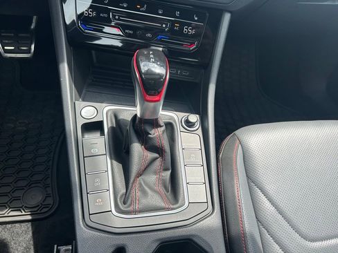 Certified 2025 Volkswagen Jetta GLI Autobahn w/ GLI Black Package FWD image 58