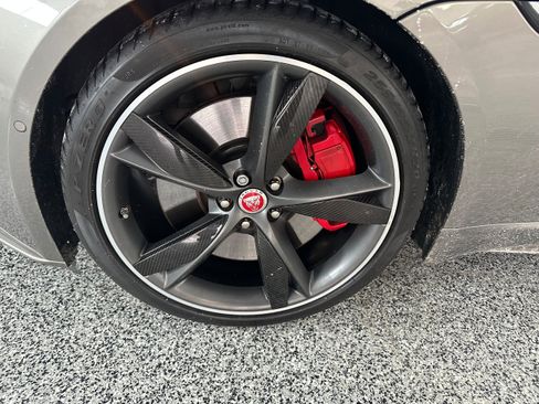 Used 2018 Jaguar F-TYPE R image 6