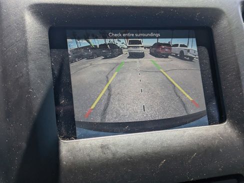 Used 2021 Jeep Cherokee Latitude Plus FWD image 11