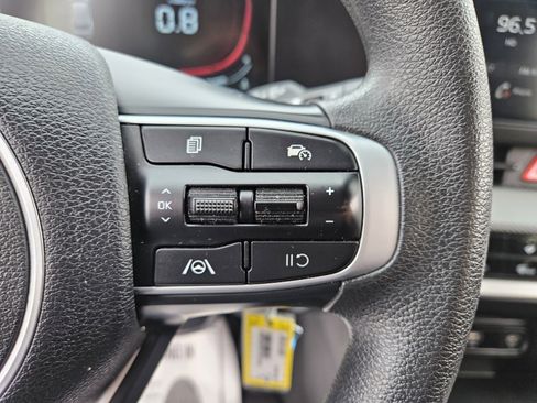 Used 2024 Kia Sportage LX image 25
