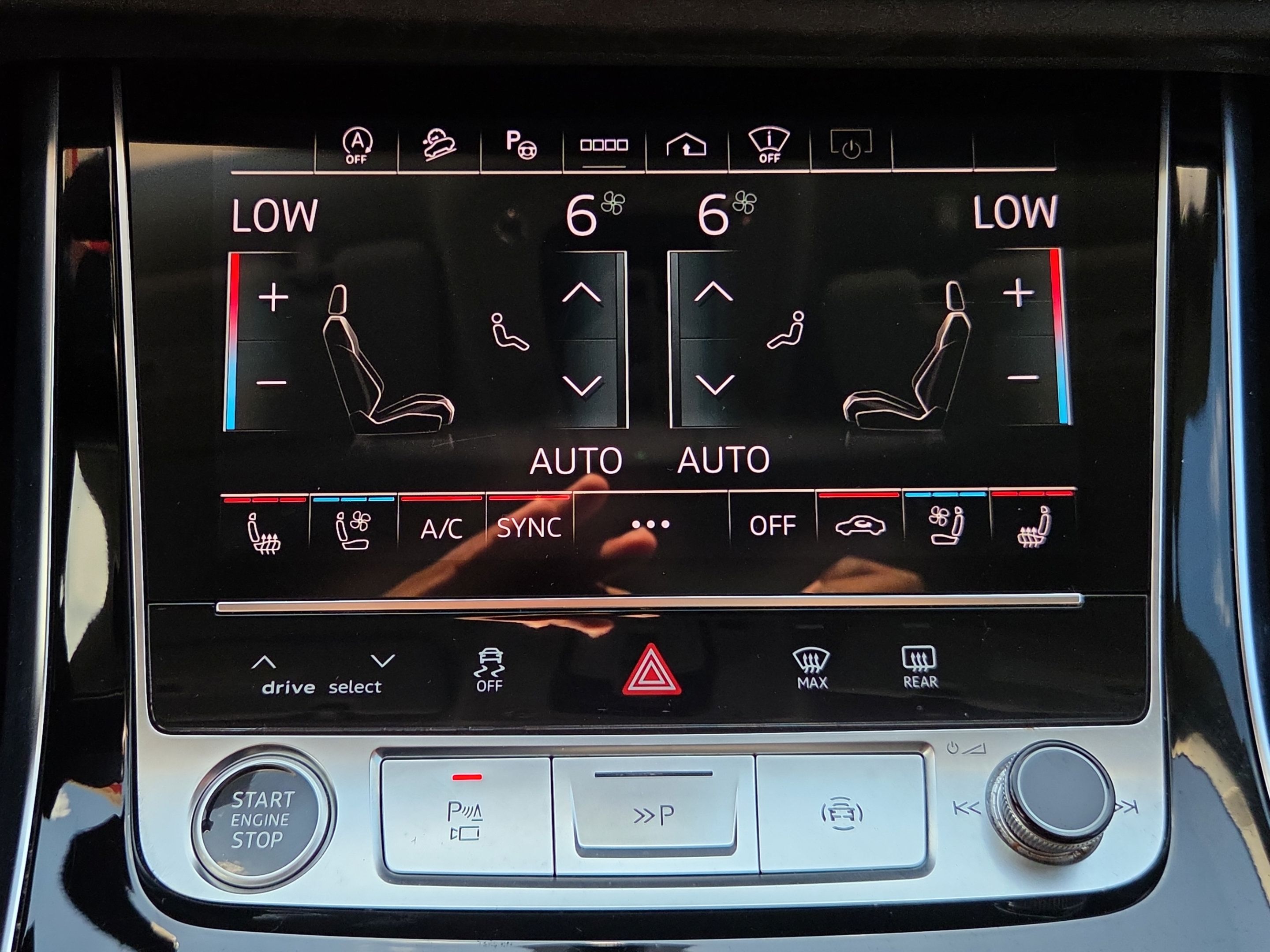 Used 2023 Audi Q8 Prestige AWD/4WD image 22