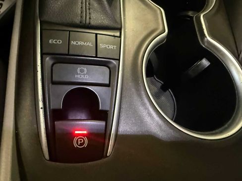 Certified 2023 Toyota Camry LE AWD/4WD image 35