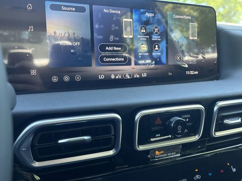 New 2026 Nissan Sentra SR image 4