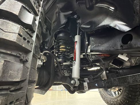 Used 2025 Jeep Wrangler Unlimited Sahara AWD/4WD image 16