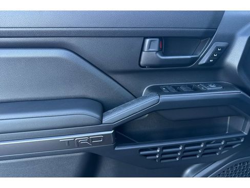 New 2025 Toyota 4Runner TRD Off-Road Premium image 11