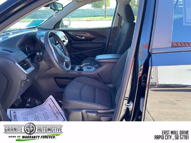 Used 2024 GMC Terrain SLE AWD/4WD image 2