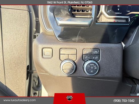 Used 2026 GMC Sierra 1500 SLT AWD/4WD image 33