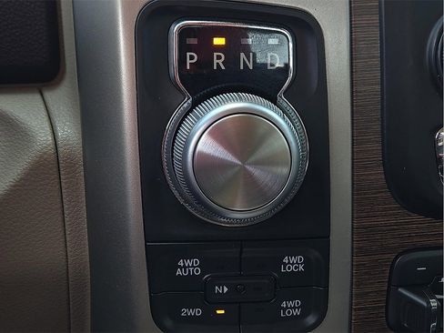 Used 2017 RAM 1500 Laramie w/ Convenience Group image 16