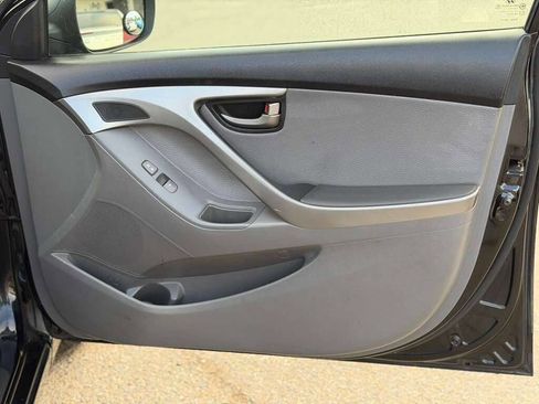 Used 2012 Hyundai Elantra Limited w/ Technology Pkg 5 FWD image 19