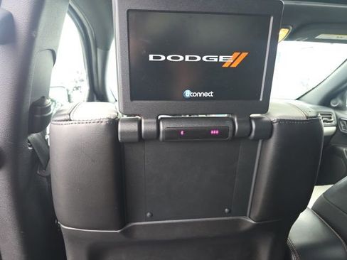 Used 2021 Dodge Durango R/T w/ Technology Group image 28