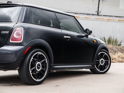 Used 2011 MINI Cooper Hardtop image 48