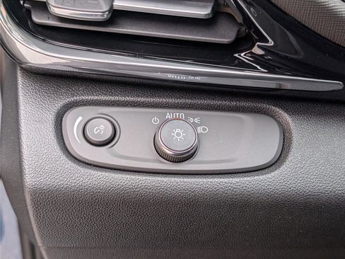 New 2026 Buick Envista Sport Touring FWD image 18