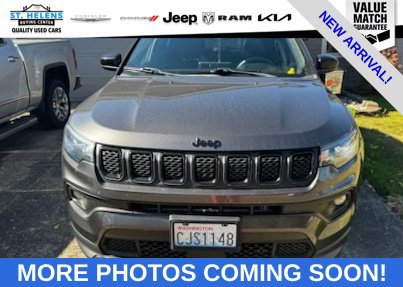 Used 2023 Jeep Compass Latitude w/ Sun and Sound Group AWD/4WD image 5