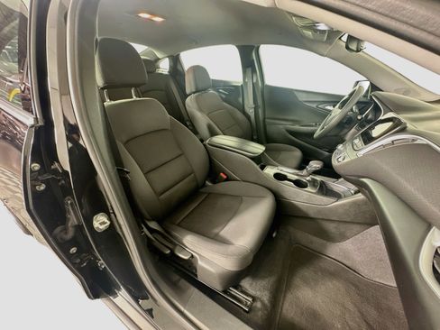 Used 2023 Chevrolet Malibu LT FWD image 30