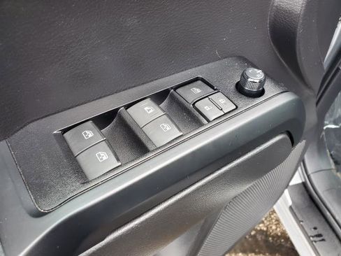 Used 2023 Toyota Tacoma SR image 19