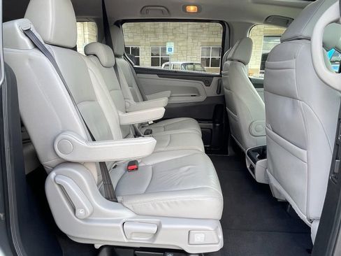 Used 2018 Honda Odyssey EX-L image 29