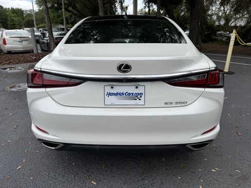 Used 2019 Lexus ES 350 Ultra Luxury w/ Accessory Package 2 FWD image 8