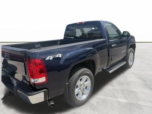 Used 2012 GMC Sierra 1500 SLE w/ SLE Preferred Package AWD/4WD image 4