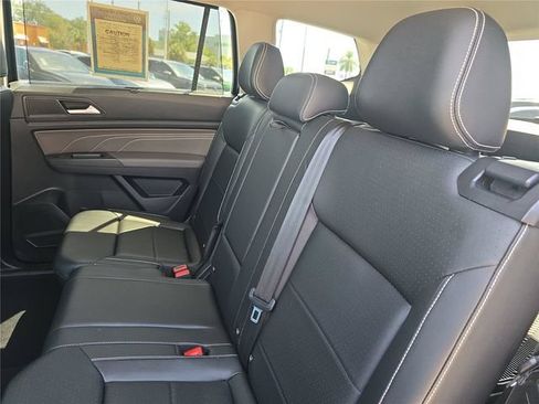 Used 2023 Volkswagen Atlas SE FWD image 13
