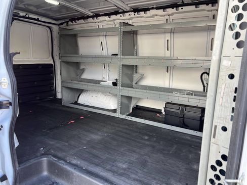 Used 2021 Chevrolet Express 2500 w/ Driver Convenience Package image 17