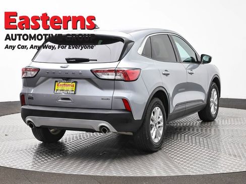 Used 2021 Ford Escape SE w/ Convenience Package AWD/4WD image 4