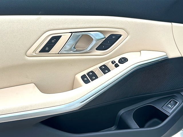 New 2026 BMW 330i Sedan w/ Premium Package RWD image 44