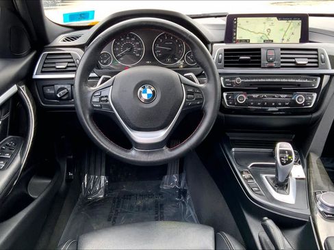 Used 2018 BMW 330i xDrive Sedan image 5