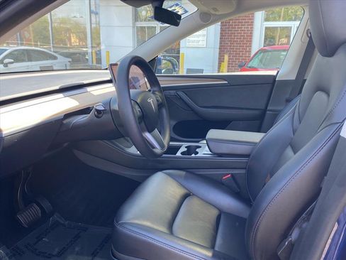 Used 2023 Tesla Model Y Long Range image 11