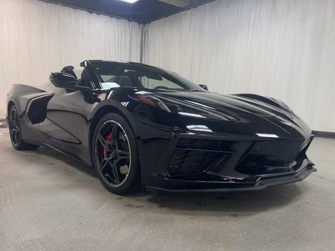 Used 2021 Chevrolet Corvette Stingray Premium Conv w/ Z51 Performance Package RWD image 13