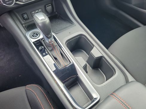 Certified 2025 Nissan Sentra SR FWD image 22