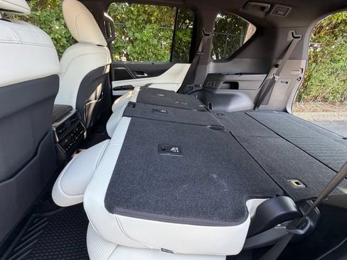 Certified 2025 Lexus LX 600 4WD w/ Appearance Package image 37