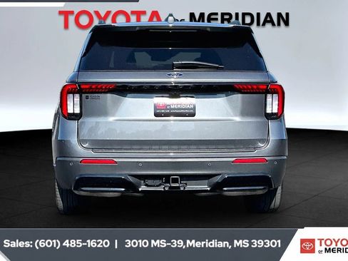 Used 2026 Ford Explorer ST-Line w/ ST-Line Street Pack RWD image 4