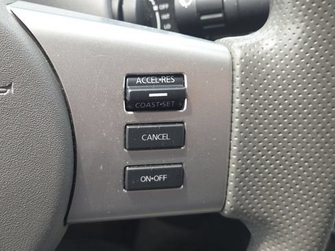 Used 2014 Nissan Frontier SV AWD/4WD image 36