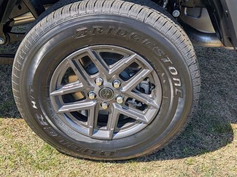 New 2026 Jeep Gladiator Sport image 8