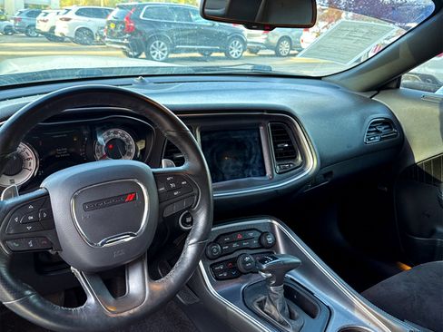 Used 2017 Dodge Challenger T/A image 25