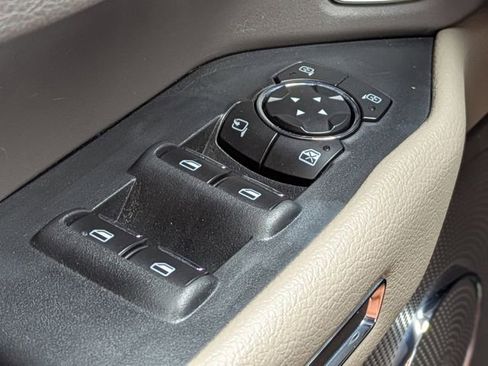 Used 2020 Ford Expedition XLT w/ Equipment Group 202A RWD image 27